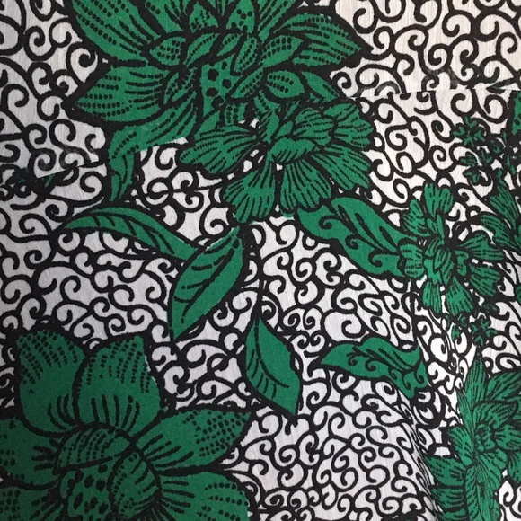 Donna Morgan Cold-Shoulder Floral Dress - Picture 5 of 9